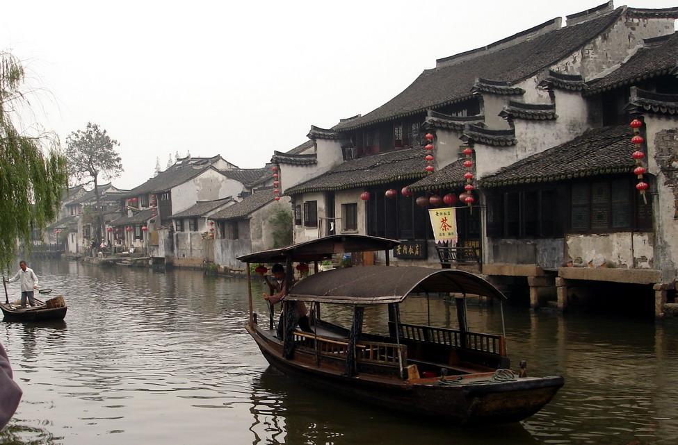 逃出巫婆屋
